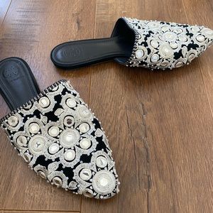 Tory Burch mules shoes Sz 6